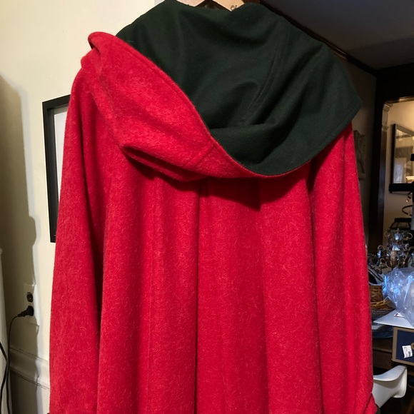 Schneiders of Saltzburg Town & Country Hooded Alpaca Coat. No Size. Red/Green. - Picture 3 of 5
